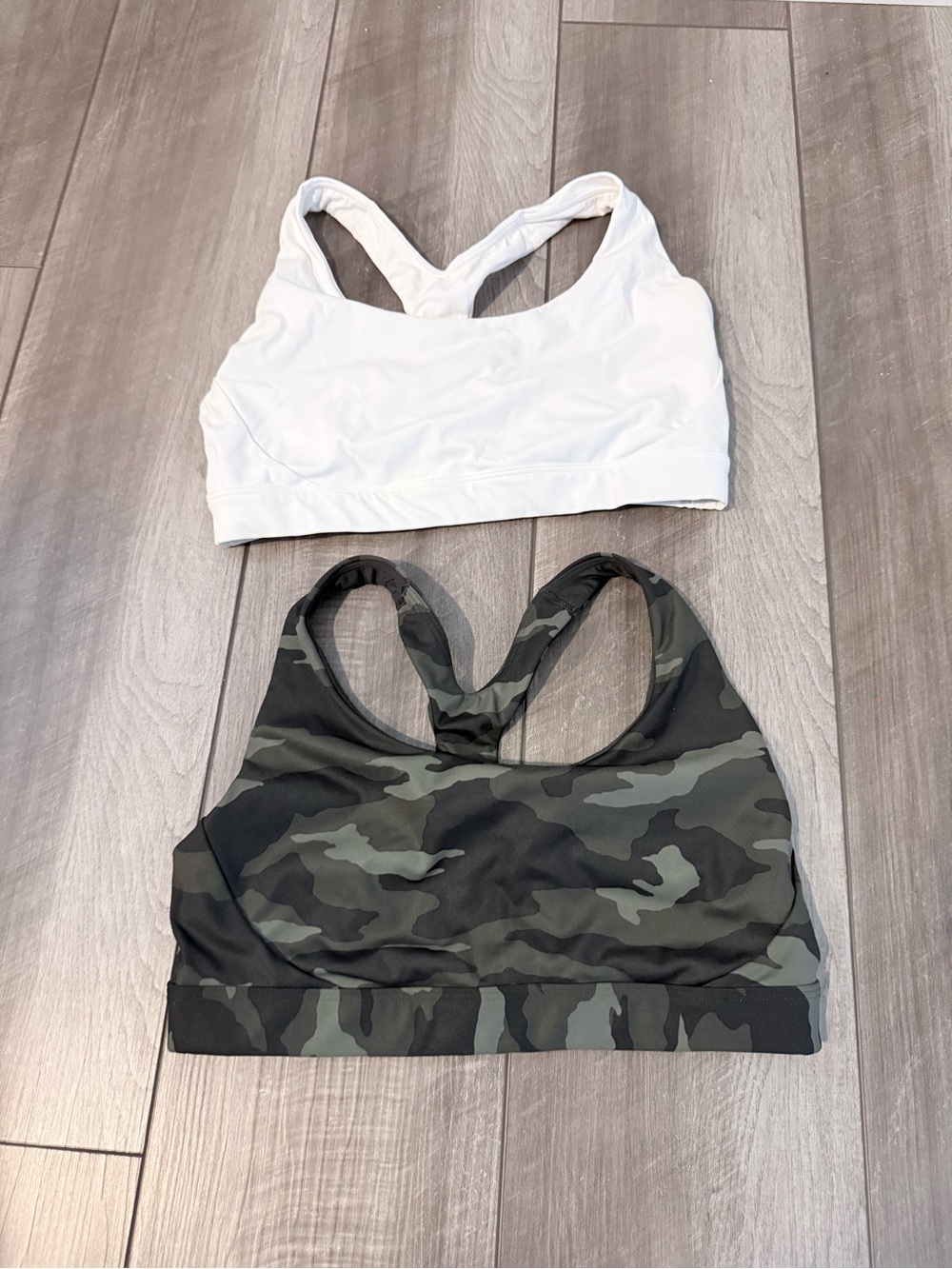 Athleta- (2) Ultimate Supersonic Sports Bra- M
